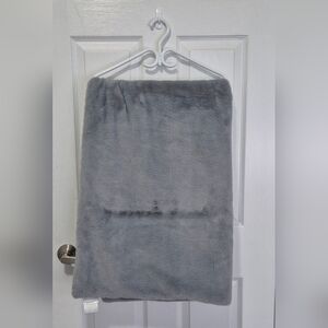 BELLA LUX - Soft Dusty Blue/Gray Blanket 70 inches x 48 inches